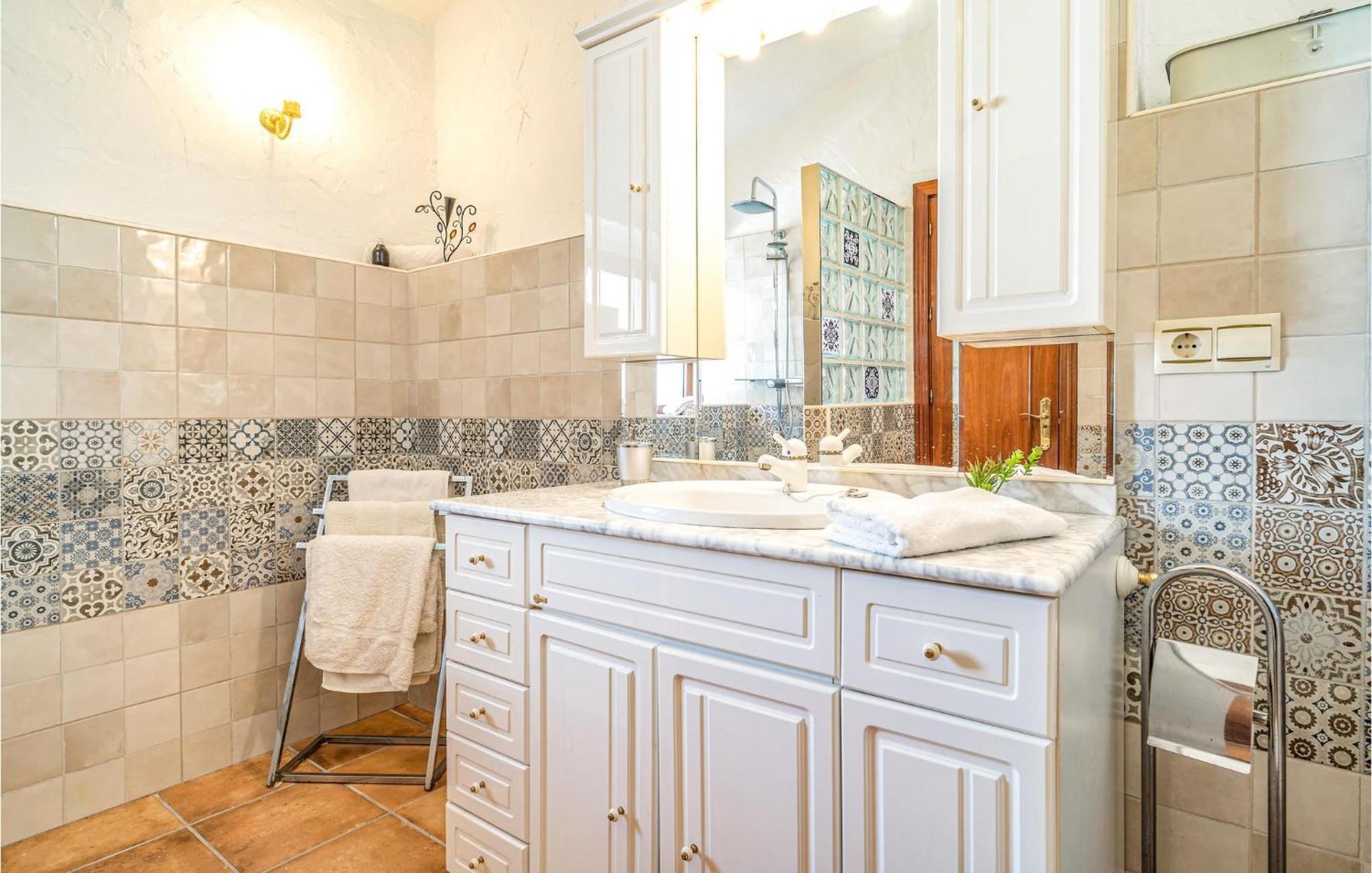 Gorgeous Home In Cajiz With Wifi Cajís エクステリア 写真
